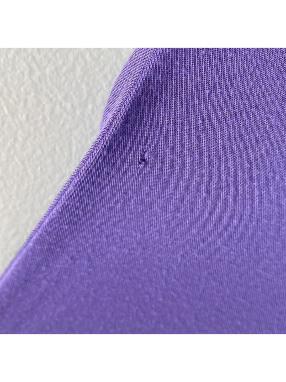 Top. Size M - Picture 2 of 3